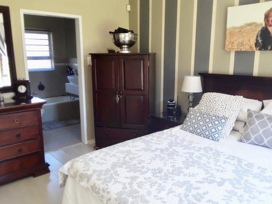 7 Bedroom Property for Sale in Bloemhof North West